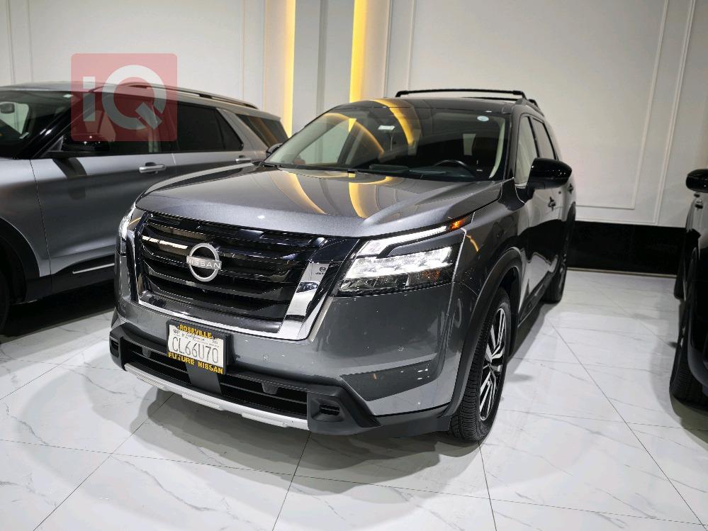 نیسان پاسفایندەر